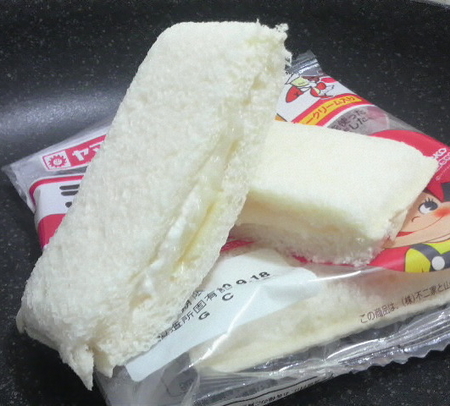 yamazaki-lunchpac-mochimilky1.jpg